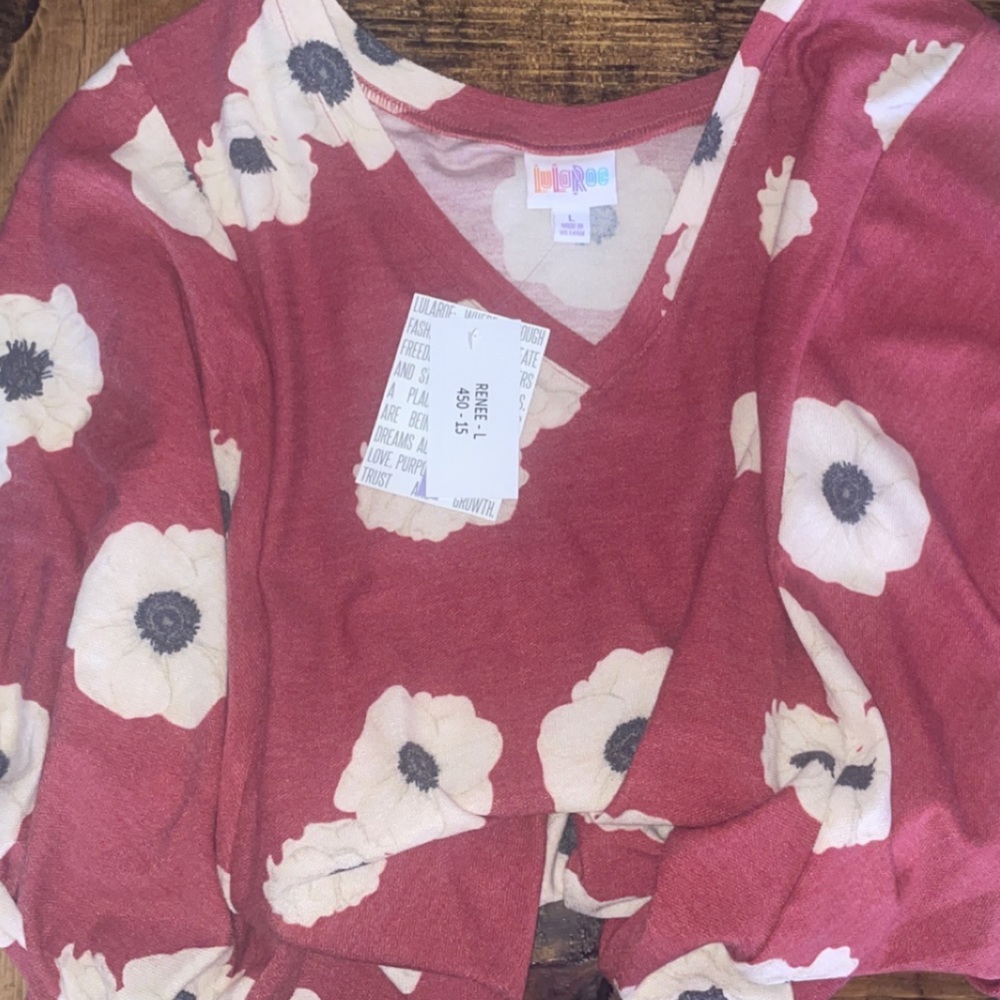 Lularoe Renee Shirt Large